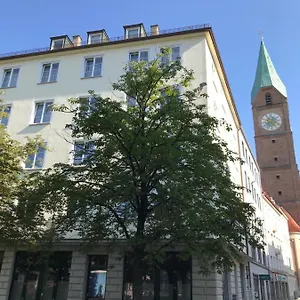 Der Tannenbaum Hotel München